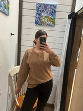 Load image into Gallery viewer, Mountain View Henley Top
