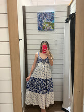 Load image into Gallery viewer, Misty Sky Midi Dress
