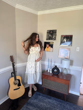 Load image into Gallery viewer, Secret Garden Midi Dress - Ivory
