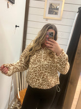 Load image into Gallery viewer, Leopard Sherpa Fleece Jacket
