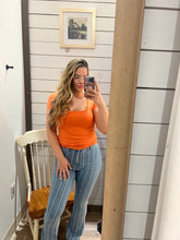 Load image into Gallery viewer, Squareneck Basic Top - orange
